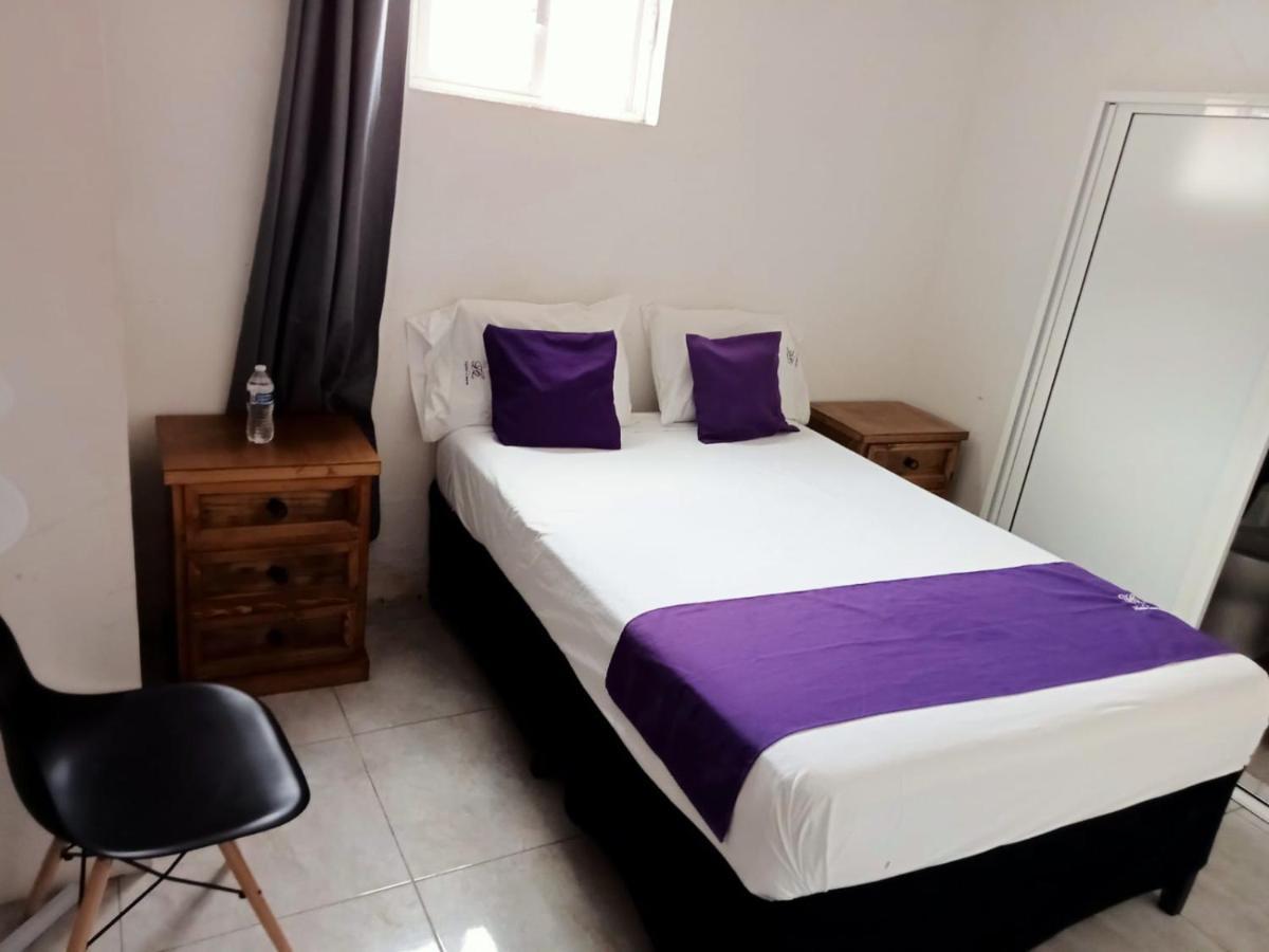 Hotel Posada Laura San Juan del Río Екстериор снимка